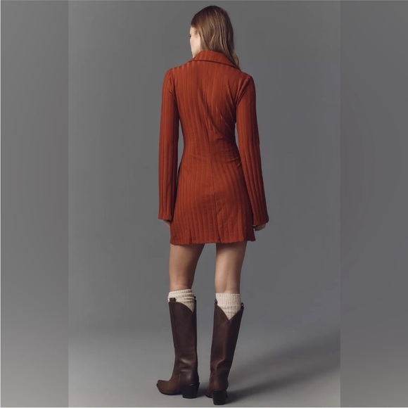 NWT! Reformation Benton Ribbed Button-Front Sweater Mini Dress 🟤 - Picture 3 of 10